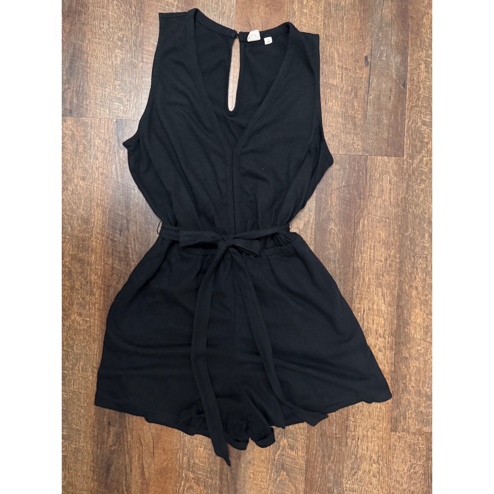 GAP Black Sleeveless Romper Tie Waist Pockets Keyhole Back Size Medium